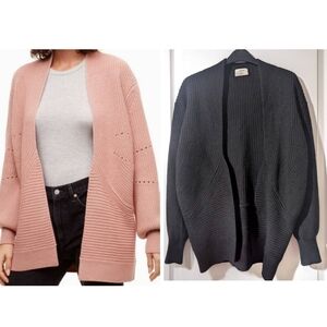 Aritzia Wilfred | Darcey 100% Merino Wool Balloon Sleeve Cardigan In Black